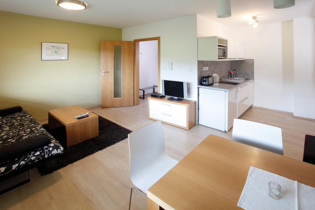 Apartman Stara Skola วีโซเก นาด ยิเซโรว์ ห้อง รูปภาพ